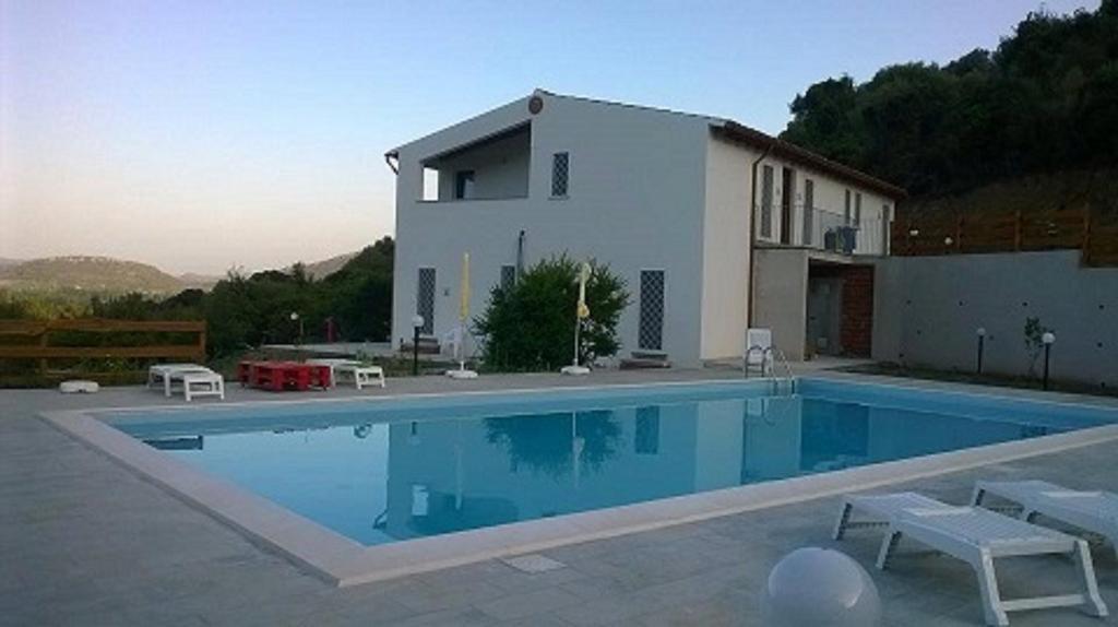 B&B Il Mirto Di Paola Torpè Eksteriør billede