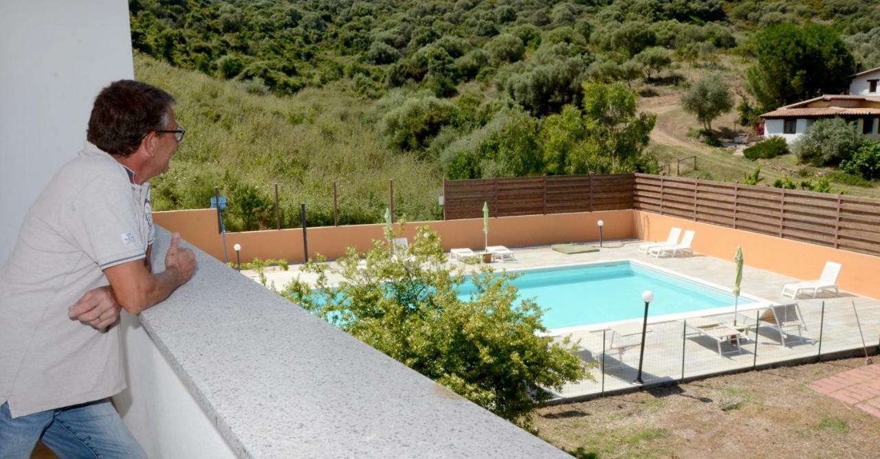 B&B Il Mirto Di Paola Torpè Eksteriør billede